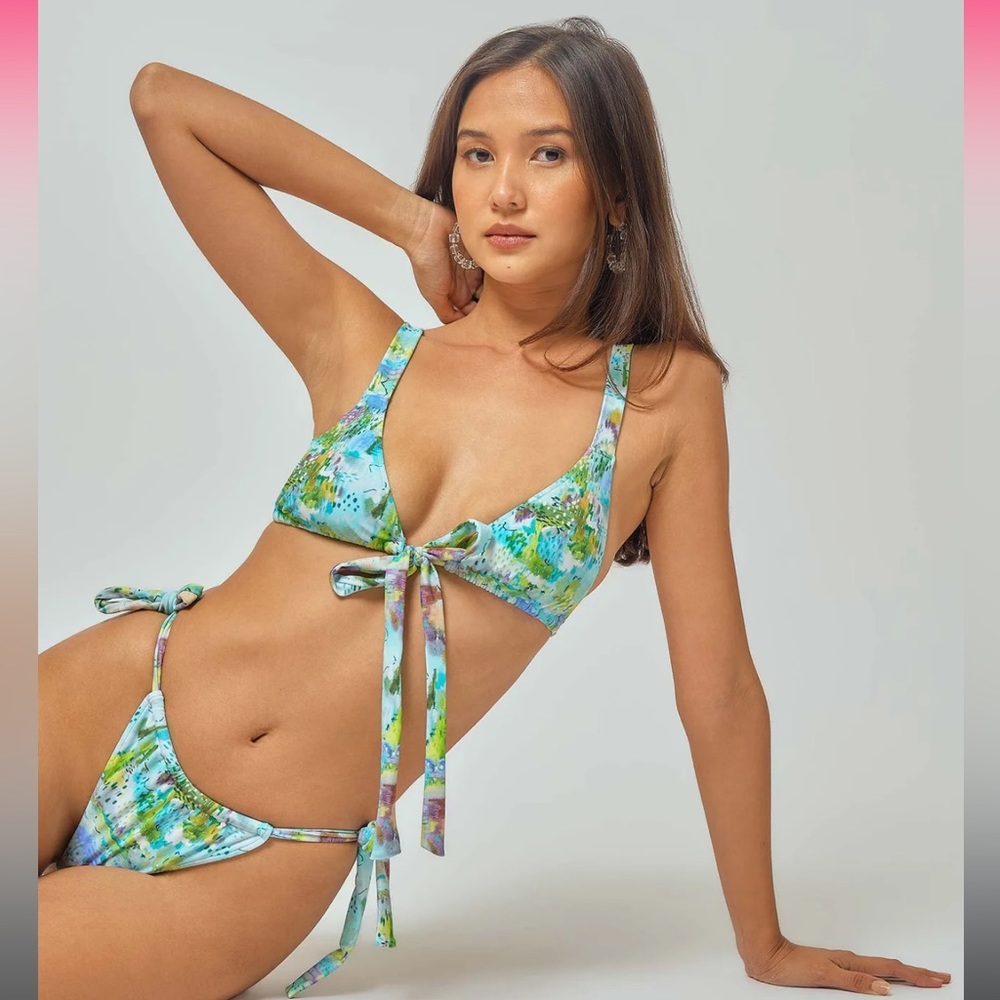 NWT Blackbough Swim Twilly Tie Bikini Set